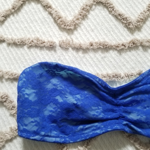 PINK VS Blue Lace Bandeau Large - Picture 2 of 8